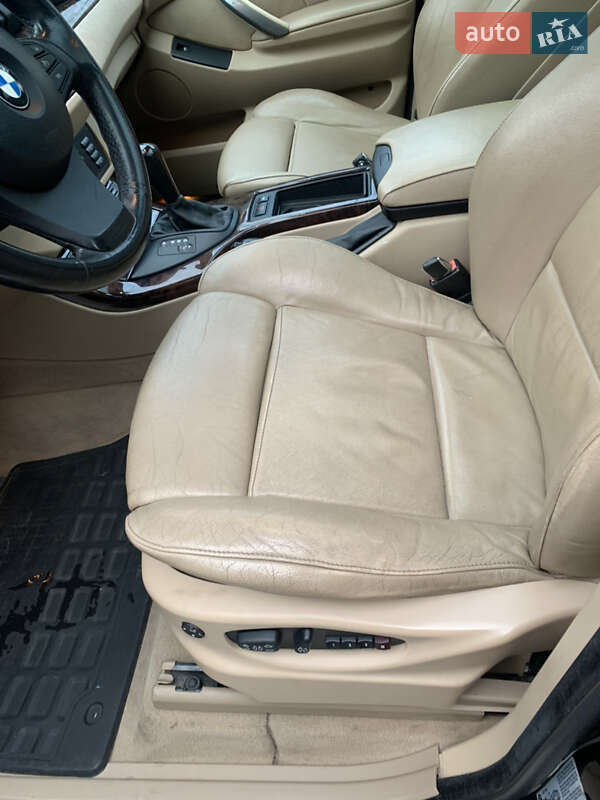 Позашляховик / Кросовер BMW X5 2004 в Києві