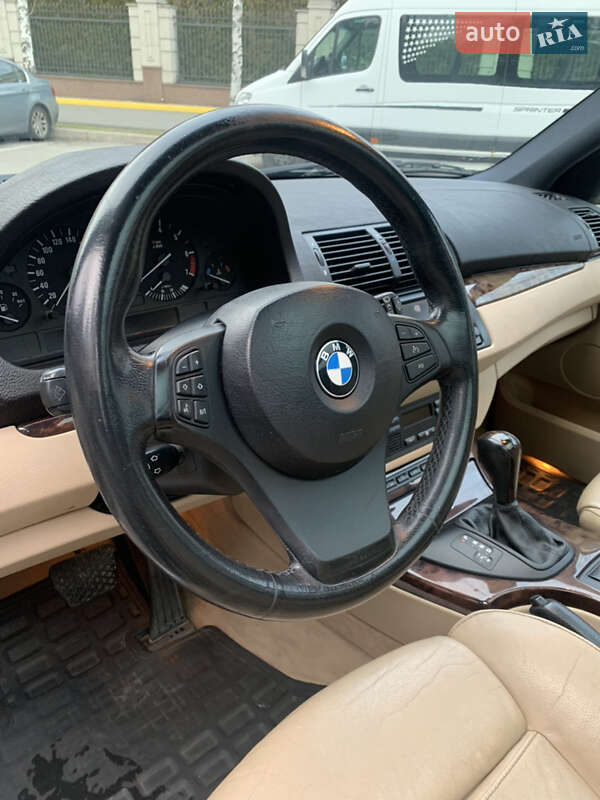 Позашляховик / Кросовер BMW X5 2004 в Києві