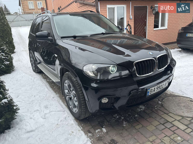 Внедорожник / Кроссовер BMW X5 2010 в Александрие