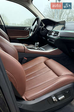 Внедорожник / Кроссовер BMW X5 2021 в Киеве