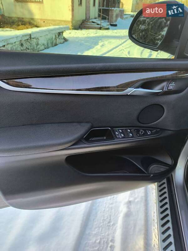 Позашляховик / Кросовер BMW X5 2014 в Києві