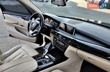 Позашляховик / Кросовер BMW X5 2015 в 