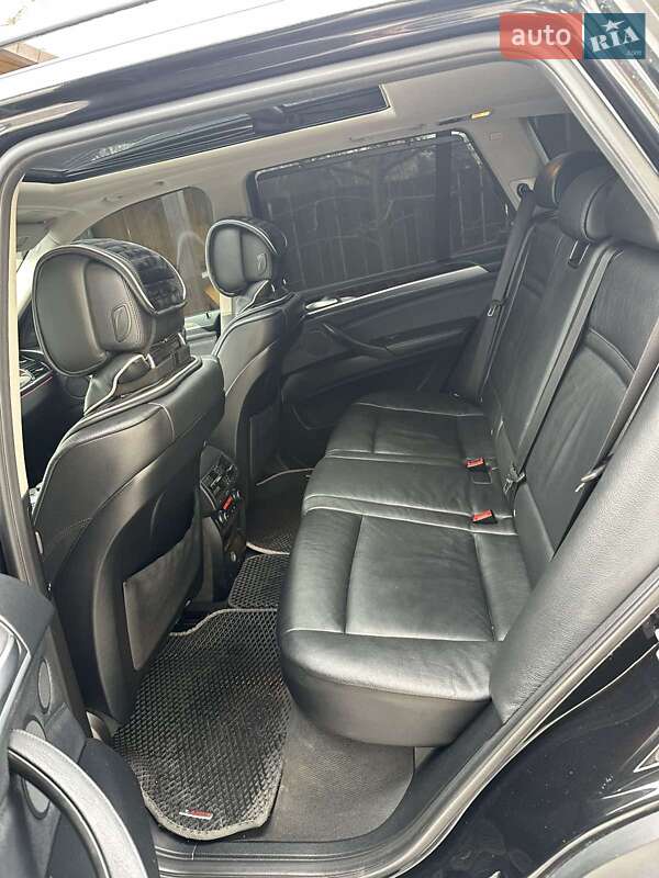 Позашляховик / Кросовер BMW X5 2010 в Львові