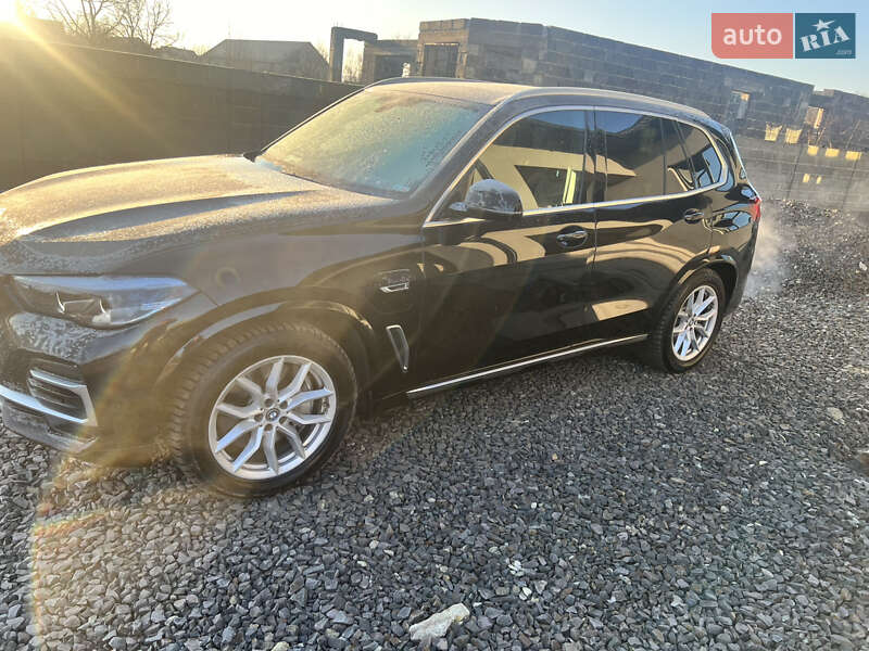Внедорожник / Кроссовер BMW X5 2022 в Иршаве