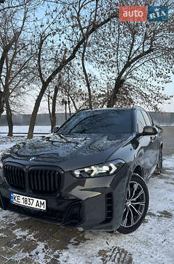Внедорожник / Кроссовер BMW X5 2023 в 