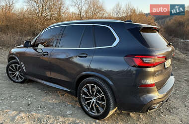 Внедорожник / Кроссовер BMW X5 2019 в 