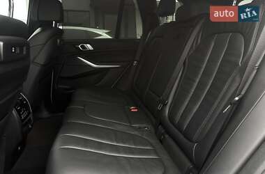Позашляховик / Кросовер BMW X5 2018 в 