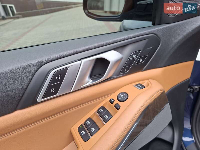 Внедорожник / Кроссовер BMW X5 2019 в Одессе