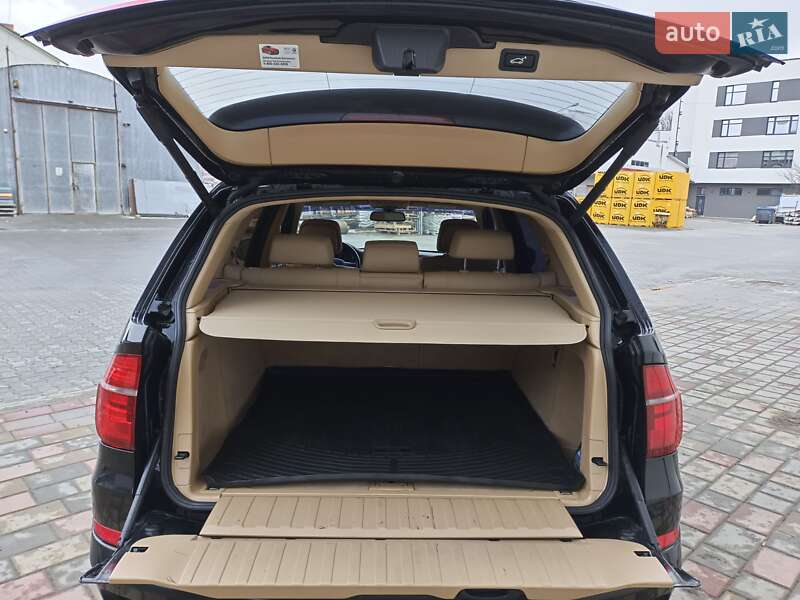 Внедорожник / Кроссовер BMW X5 2011 в Трускавце