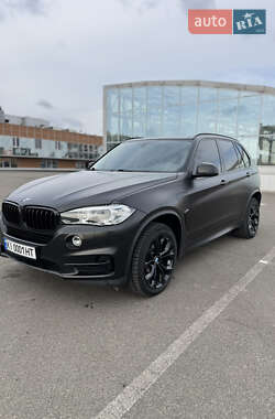 Внедорожник / Кроссовер BMW X5 2016 в 
