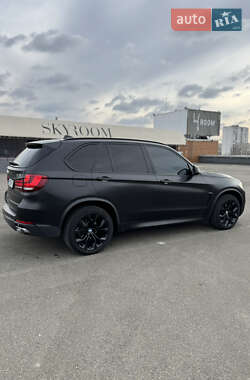 Внедорожник / Кроссовер BMW X5 2016 в 