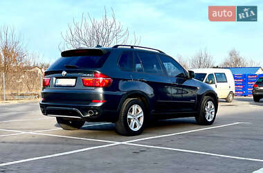 Позашляховик / Кросовер BMW X5 2011 в 
