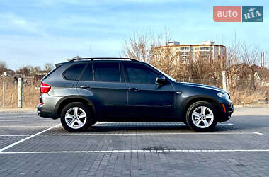 Позашляховик / Кросовер BMW X5 2011 в 