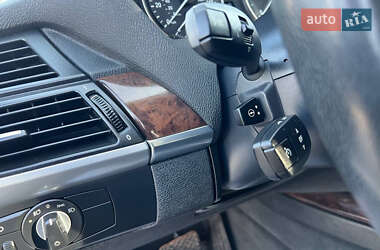 Позашляховик / Кросовер BMW X5 2011 в 