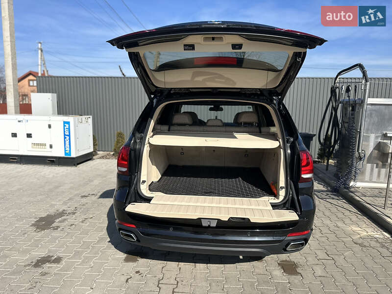 Внедорожник / Кроссовер BMW X5 2017 в Черновцах
