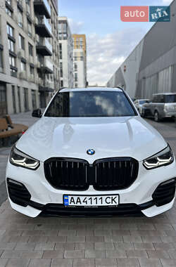 Внедорожник / Кроссовер BMW X5 2018 в 