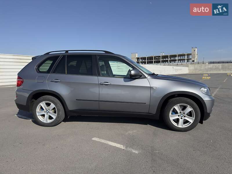 Позашляховик / Кросовер BMW X5 2010 в Львові