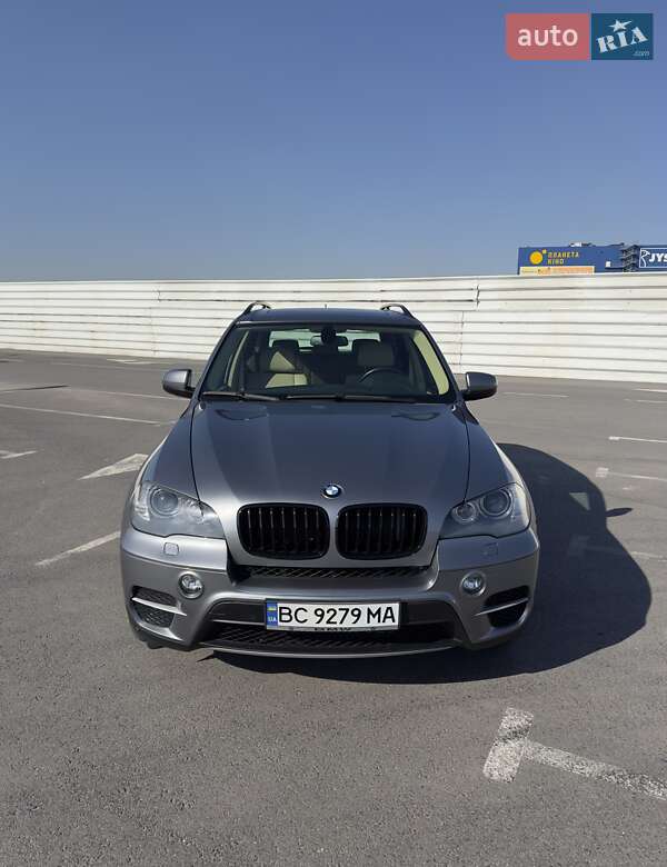 Позашляховик / Кросовер BMW X5 2010 в Львові
