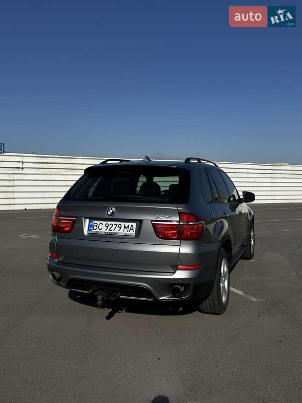 Позашляховик / Кросовер BMW X5 2010 в Львові