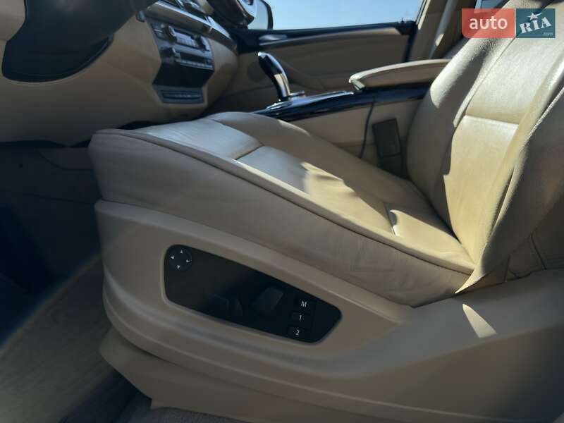Позашляховик / Кросовер BMW X5 2010 в Львові