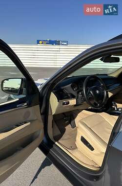 Внедорожник / Кроссовер BMW X5 2010 в 