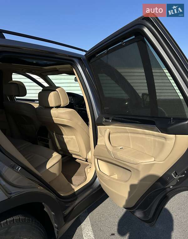 Позашляховик / Кросовер BMW X5 2010 в Львові