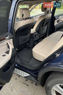 Внедорожник / Кроссовер BMW X5 2010 в 