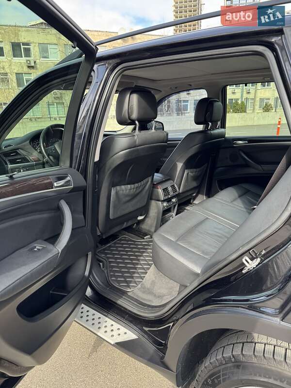 Позашляховик / Кросовер BMW X5 2012 в Києві