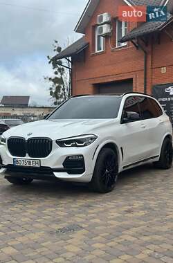 Внедорожник / Кроссовер BMW X5 2020 в 