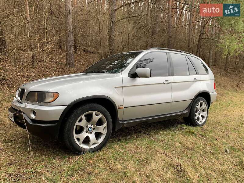 Внедорожник / Кроссовер BMW X5 2000 в 