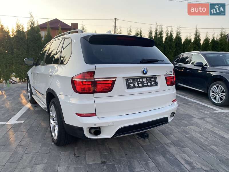 Внедорожник / Кроссовер BMW X5 2010 в Луцке
