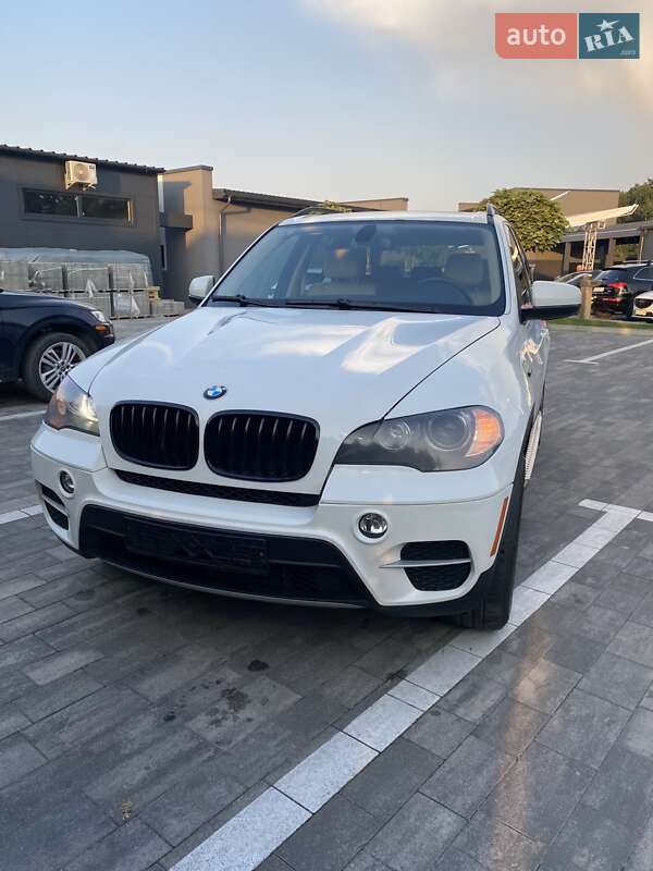 Внедорожник / Кроссовер BMW X5 2010 в Луцке