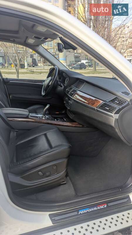 Позашляховик / Кросовер BMW X5 2012 в Калуші фото 19 Позашляховик / Кросовер BMW X5 2012 в Калуші