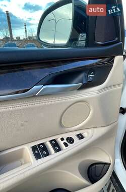 Внедорожник / Кроссовер BMW X5 2013 в 