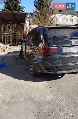 Позашляховик / Кросовер BMW X5 2012 в 