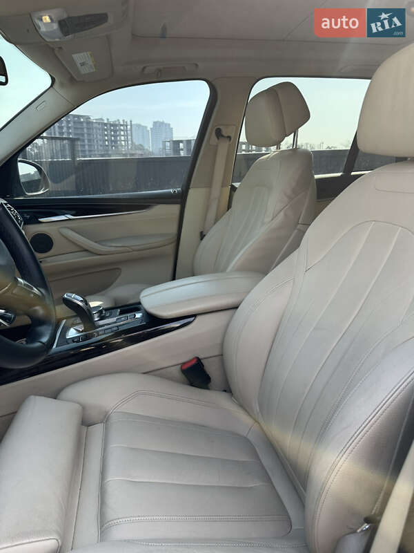 Позашляховик / Кросовер BMW X5 2014 в Києві