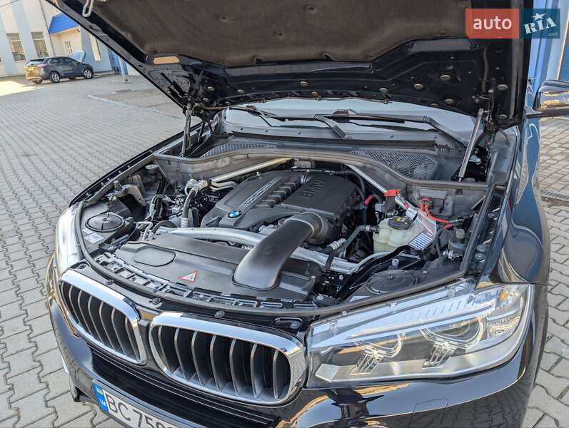 Позашляховик / Кросовер BMW X5 2015 в Косові