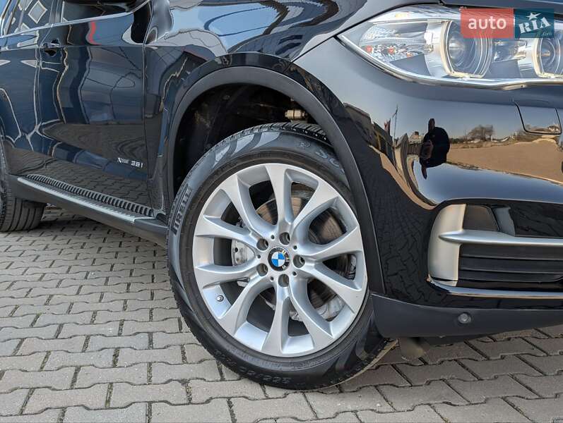 Позашляховик / Кросовер BMW X5 2015 в Косові