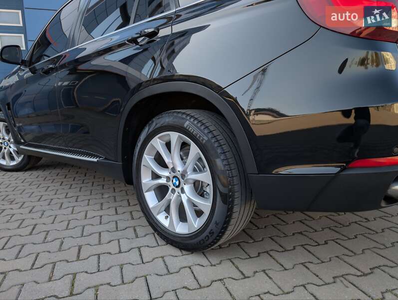 Позашляховик / Кросовер BMW X5 2015 в Косові