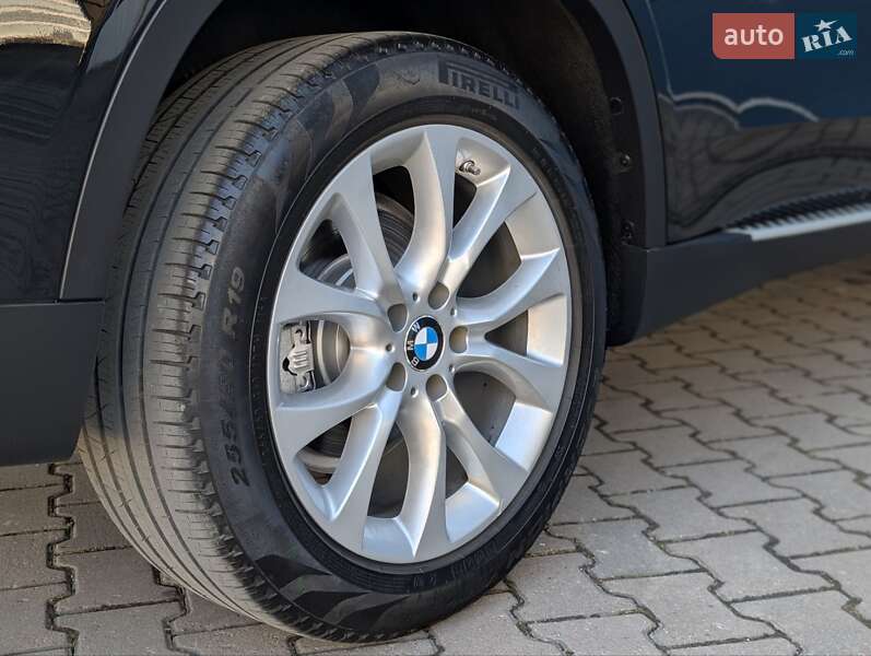 Позашляховик / Кросовер BMW X5 2015 в Косові