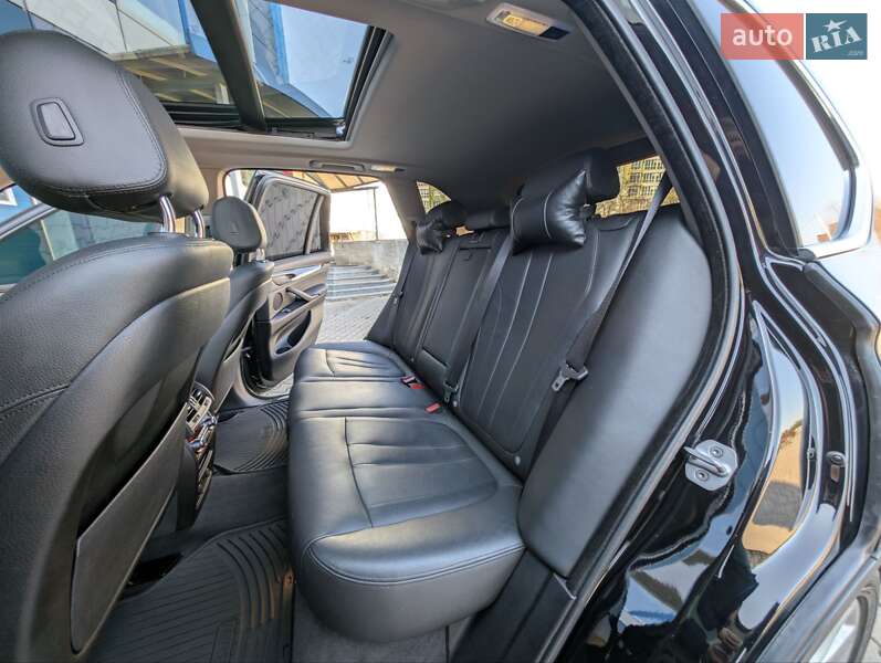 Позашляховик / Кросовер BMW X5 2015 в Косові