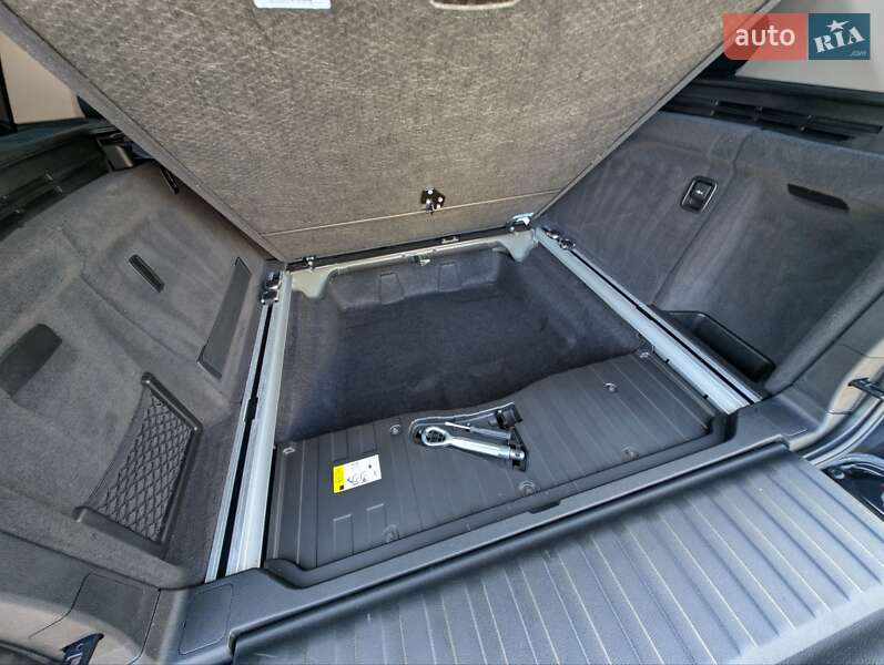 Позашляховик / Кросовер BMW X5 2015 в Косові