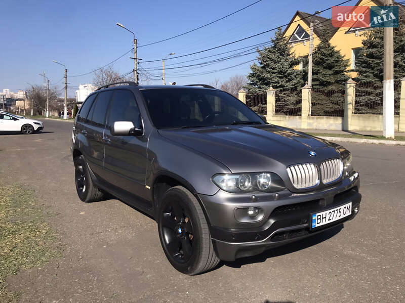 Позашляховик / Кросовер BMW X5 2004 в 