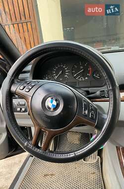 Внедорожник / Кроссовер BMW X5 2003 в 