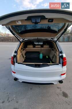 Внедорожник / Кроссовер BMW X5 2011 в 
