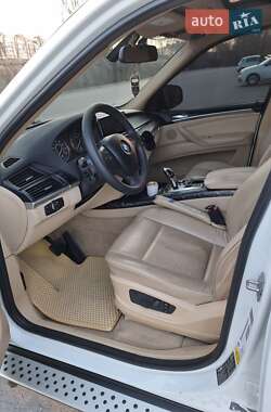 Внедорожник / Кроссовер BMW X5 2011 в 
