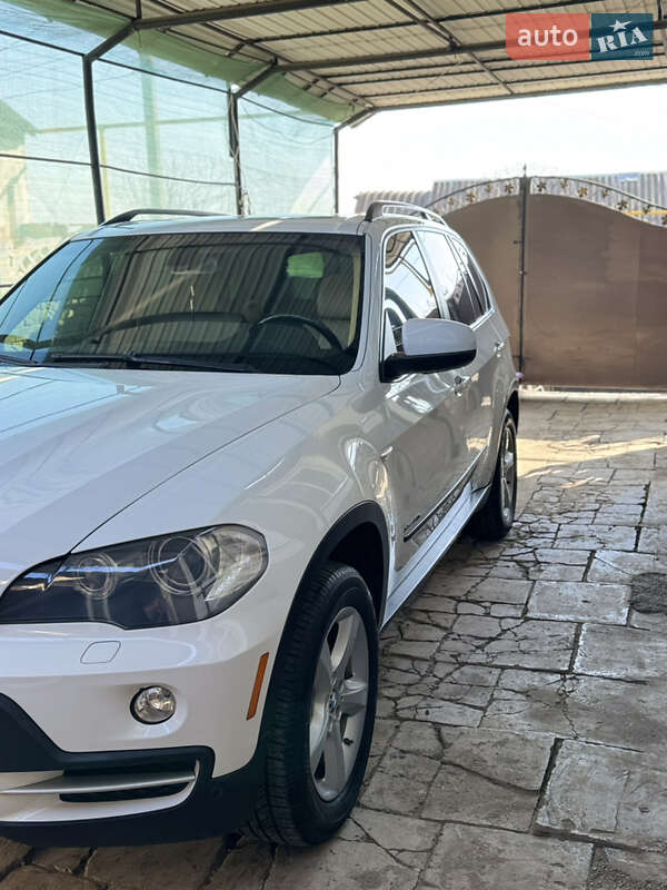Внедорожник / Кроссовер BMW X5 2009 в Березовке
