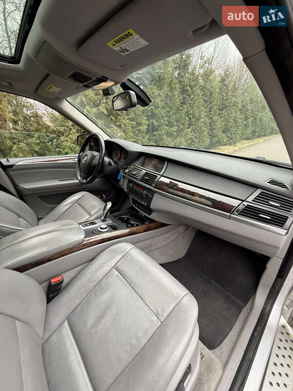 Внедорожник / Кроссовер BMW X5 2008 в Ровно