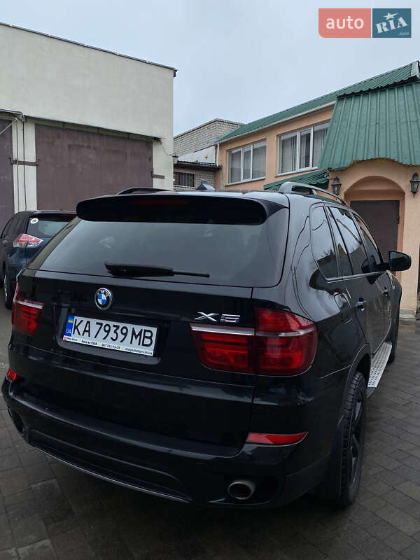 Внедорожник / Кроссовер BMW X5 2011 в Чернобае