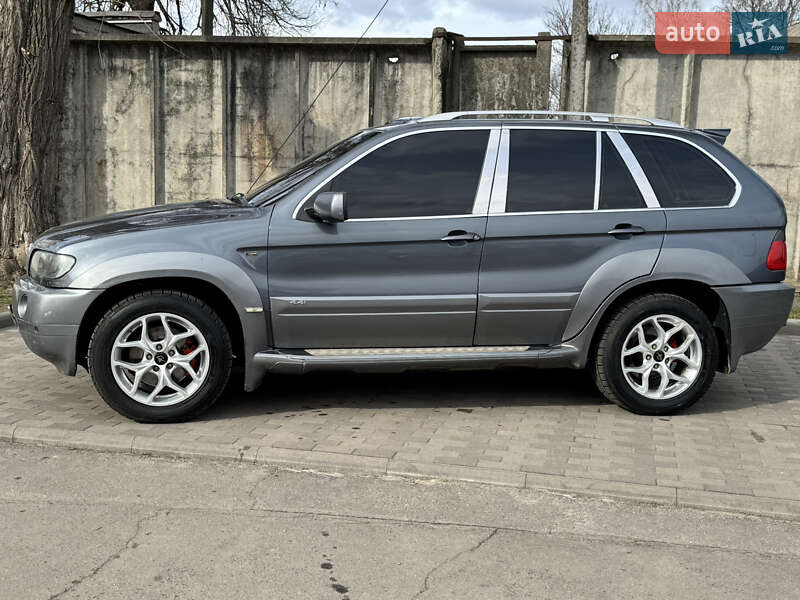 Позашляховик / Кросовер BMW X5 2000 в 